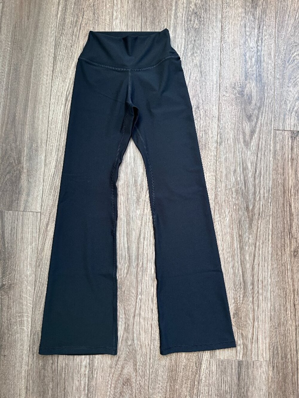 Abercrombie & Fitch YPB sculptLUX Curve Love Flare Legging